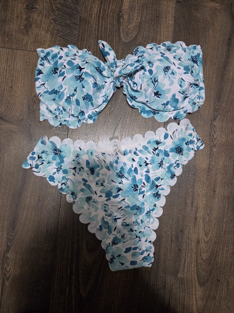 Scalloped Floral Bikini Set in Aqua Blue and White